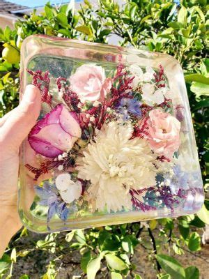 how to dry flowers for resin quickly and why is it important to use fresh flowers?